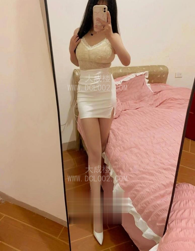 拉萨会喷水的大胸妹