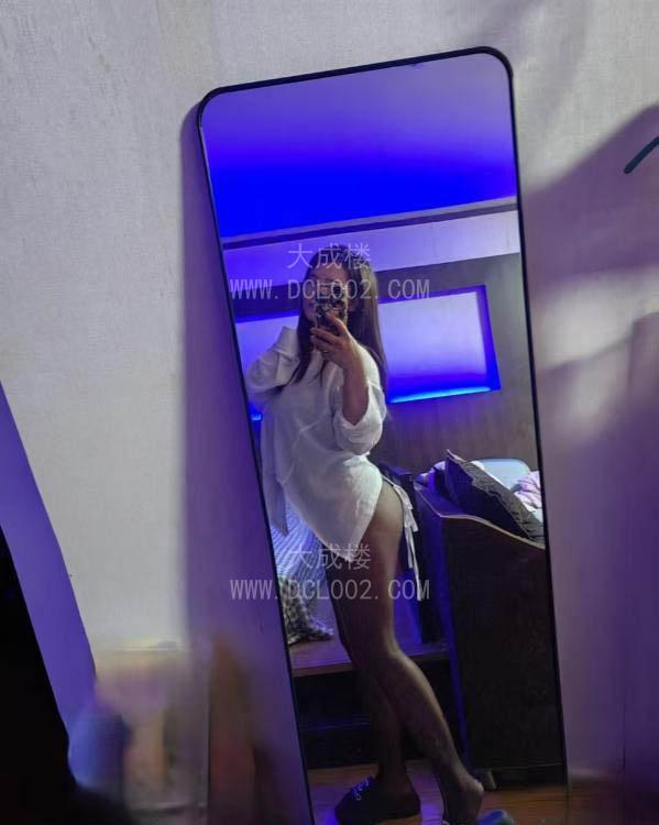 罗湖丰满圆润黑丝温妮