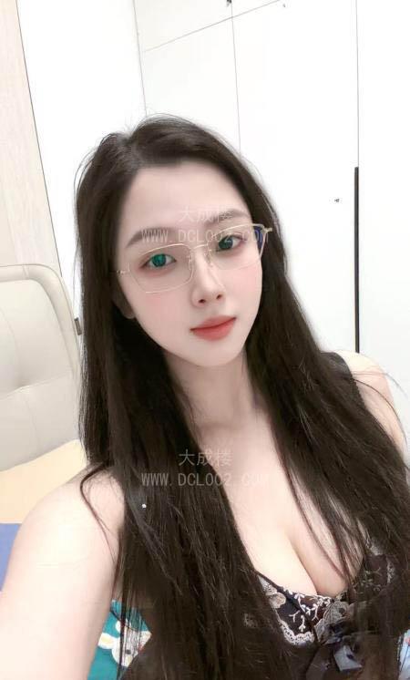 杭州模特反差明媚儿