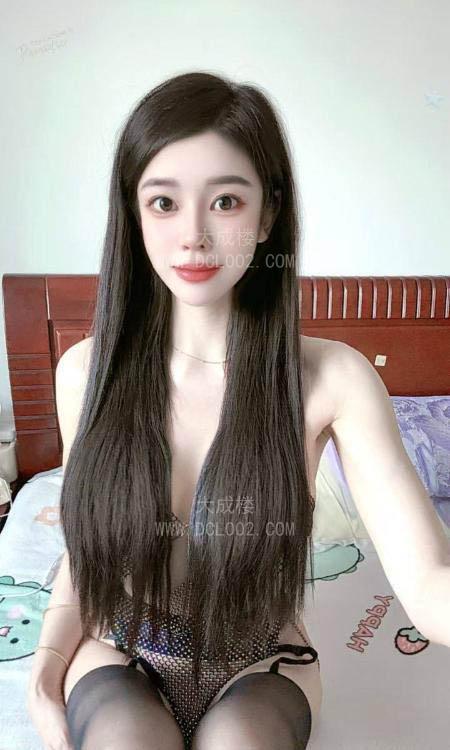 秦淮大胸颜值女友小鹿