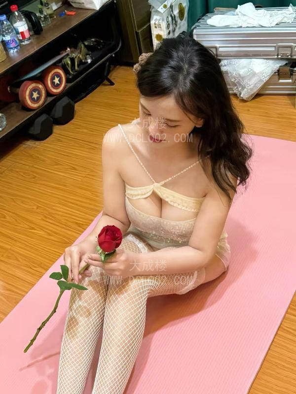 福田火辣身材小曦老师