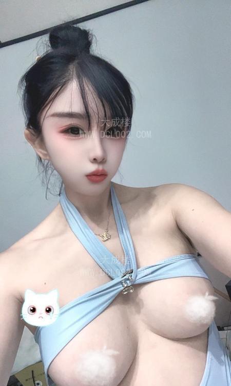 性感大美妞神舌榨精女