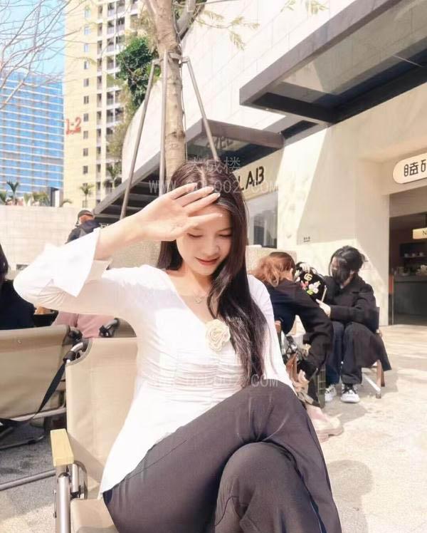 番禺雪白大胸静静