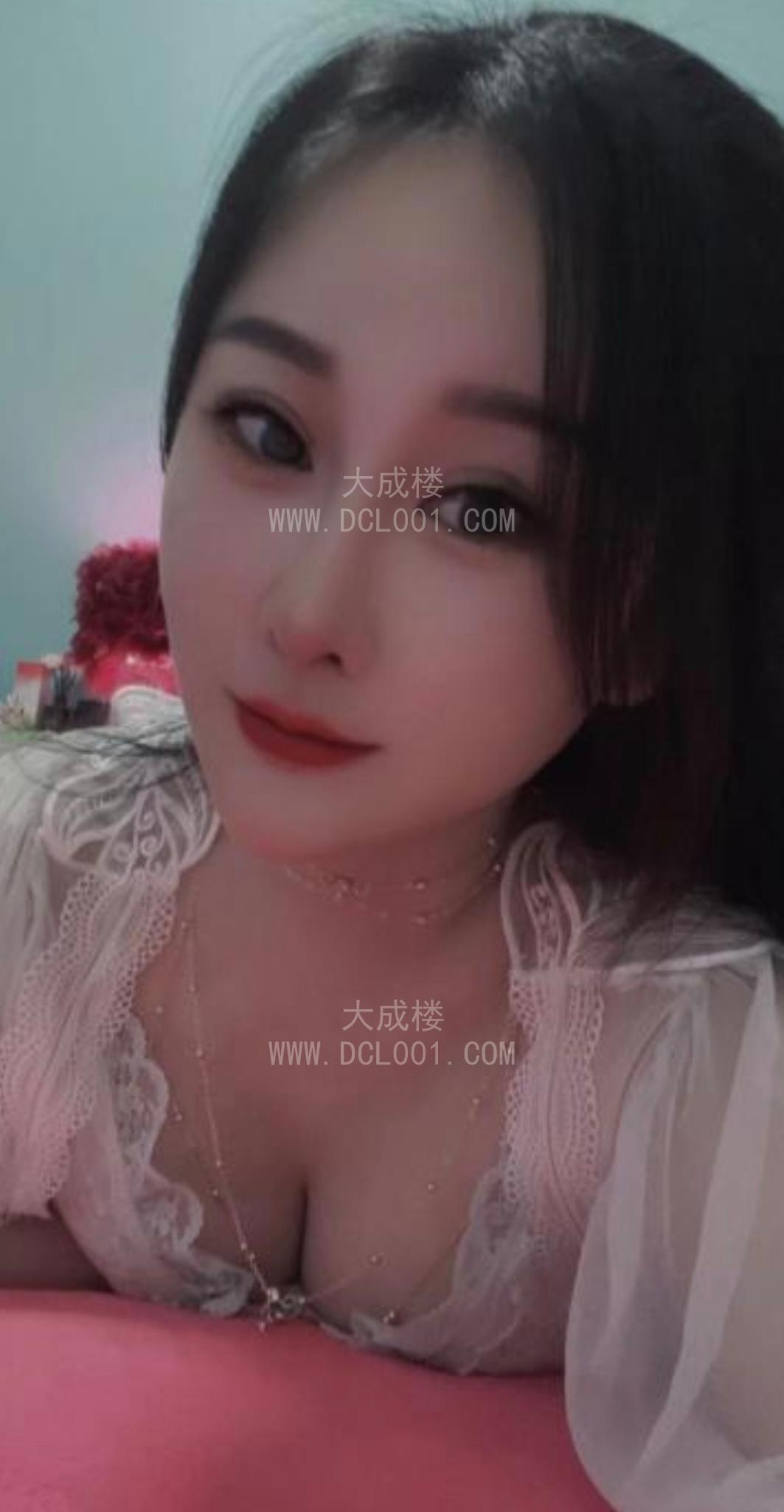 性感D奶颜值小姐姐