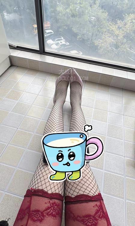 杭州丝袜美腿风骚mm