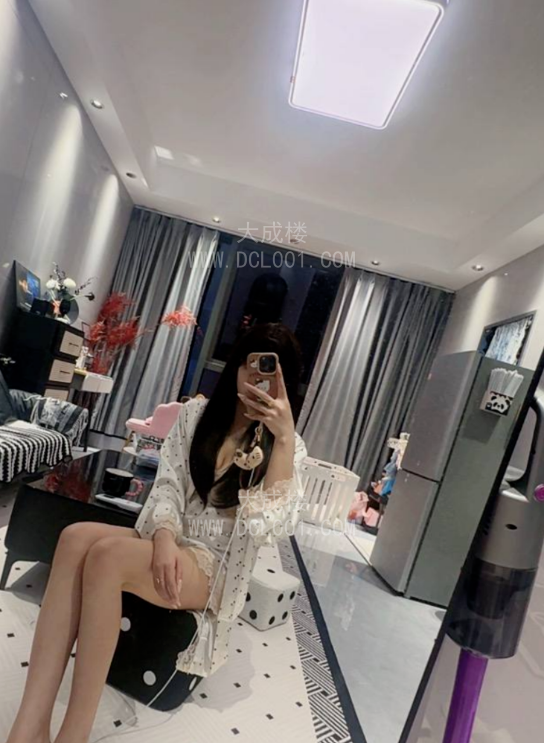 天河甜美性感草莓