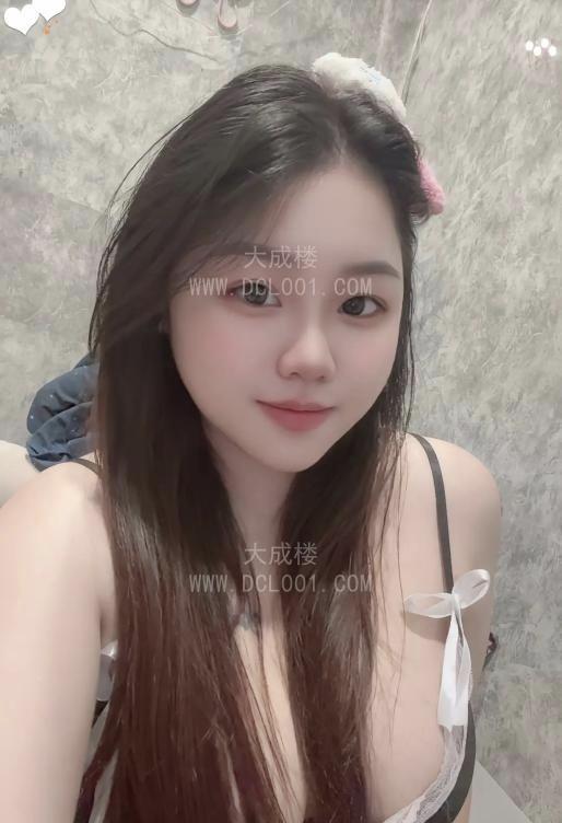 哈尔滨微胖巨乳精神小妹