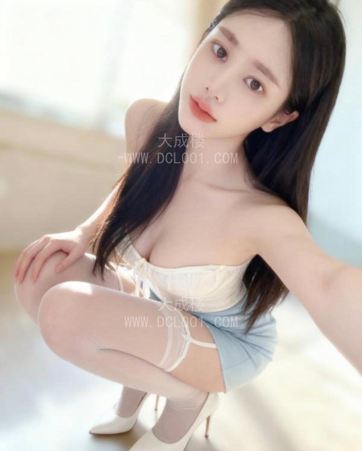 南山温柔性感美女诺诺