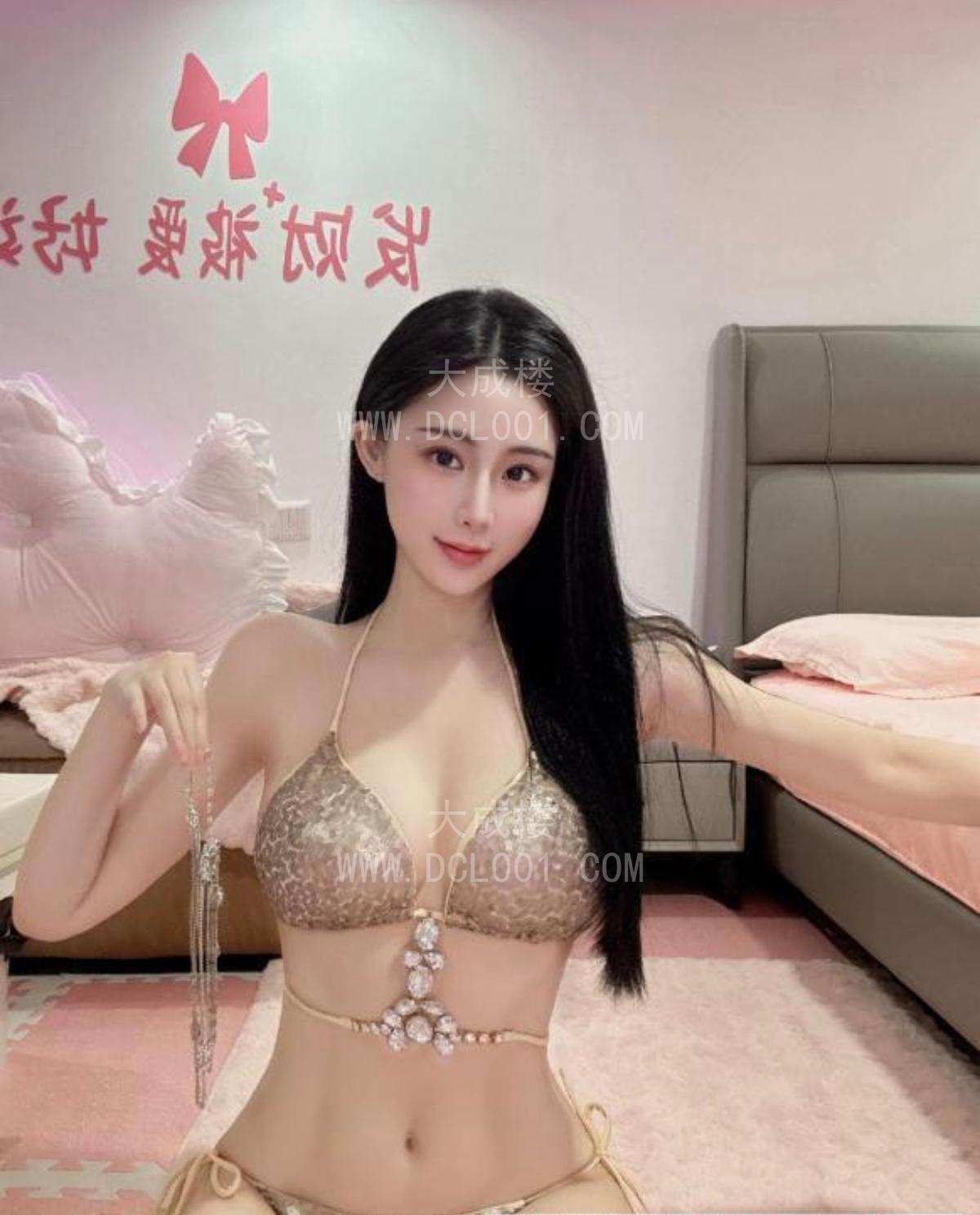 徐汇肤白貌美腿长颜值老师