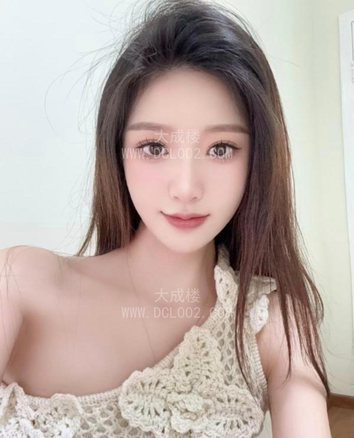 南山服务系颜值悠悠老师