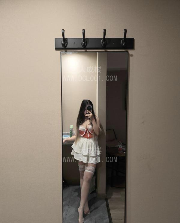 成都丰满大奶小奶猫