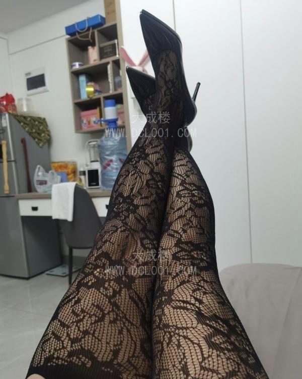 服务型性价比大胸少妇