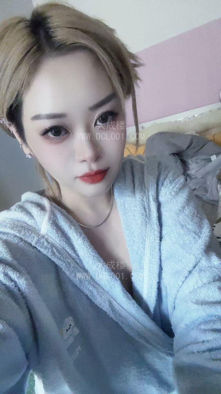 兼职白嫩嫩妹水多