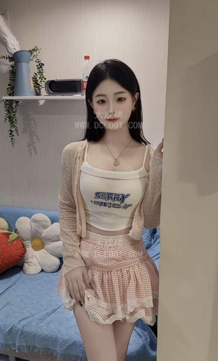 福田清纯颜值皮肤白嫩玫瑰