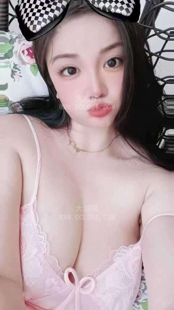 南山丰乳肥臀欲女小甜甜