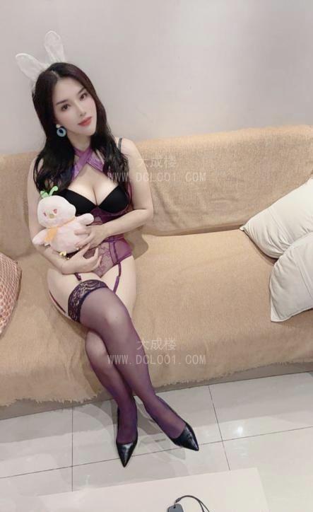 回锅大胸少妇琳琪